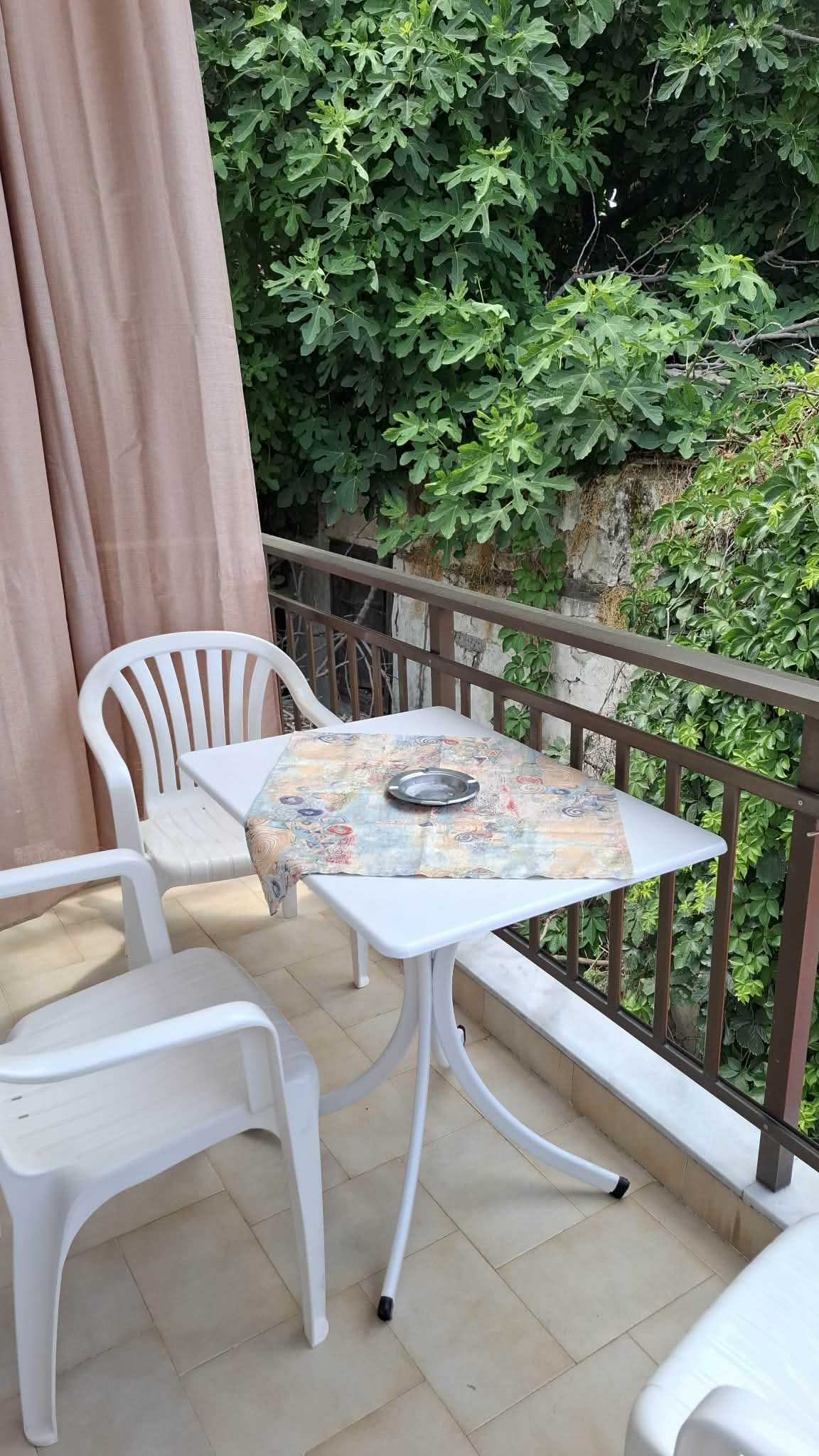 Room Number 2 Interiors