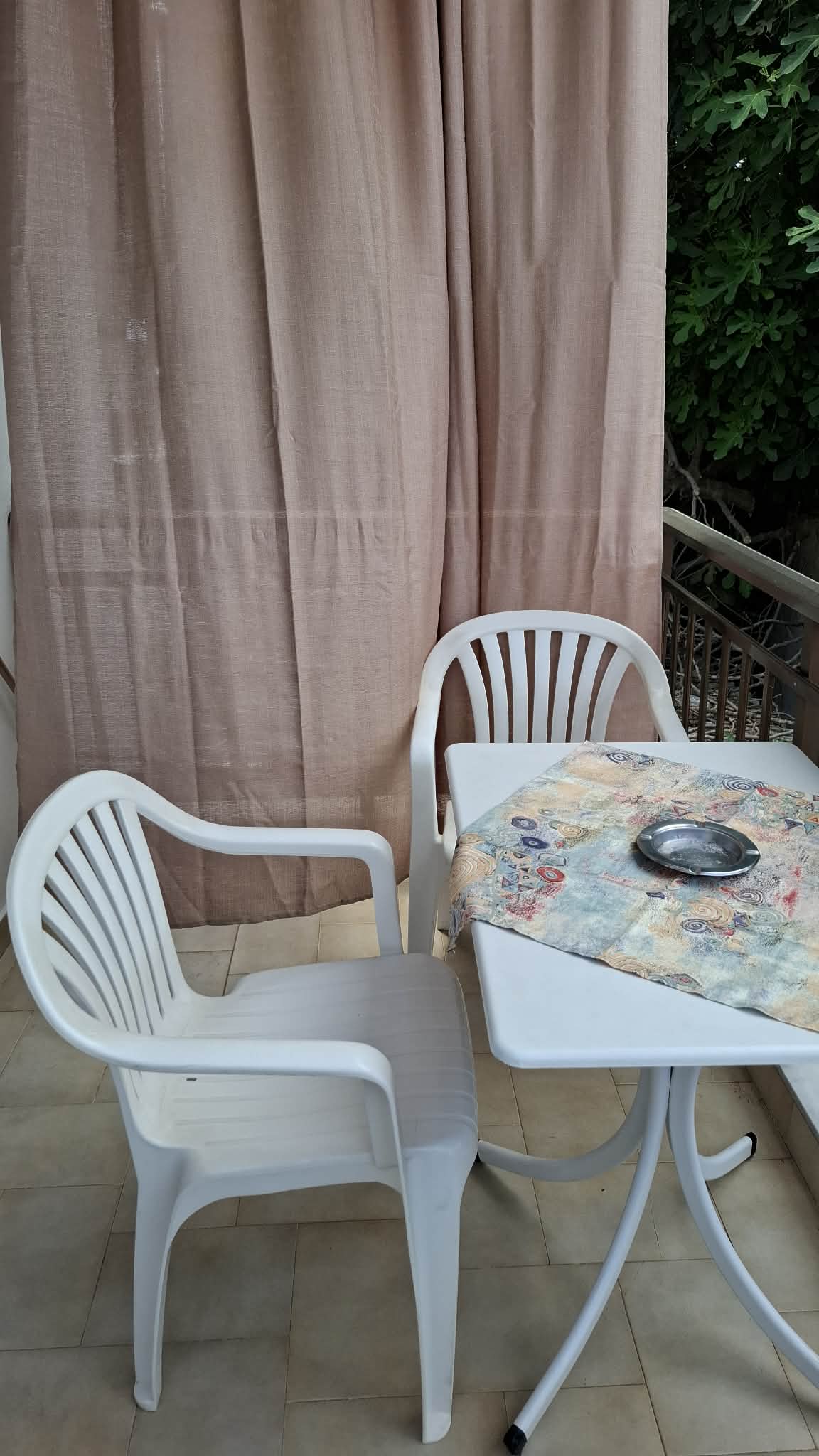 Room Number 2 Interiors